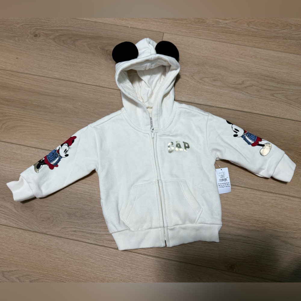 Gap Mickey and Minnie sweater